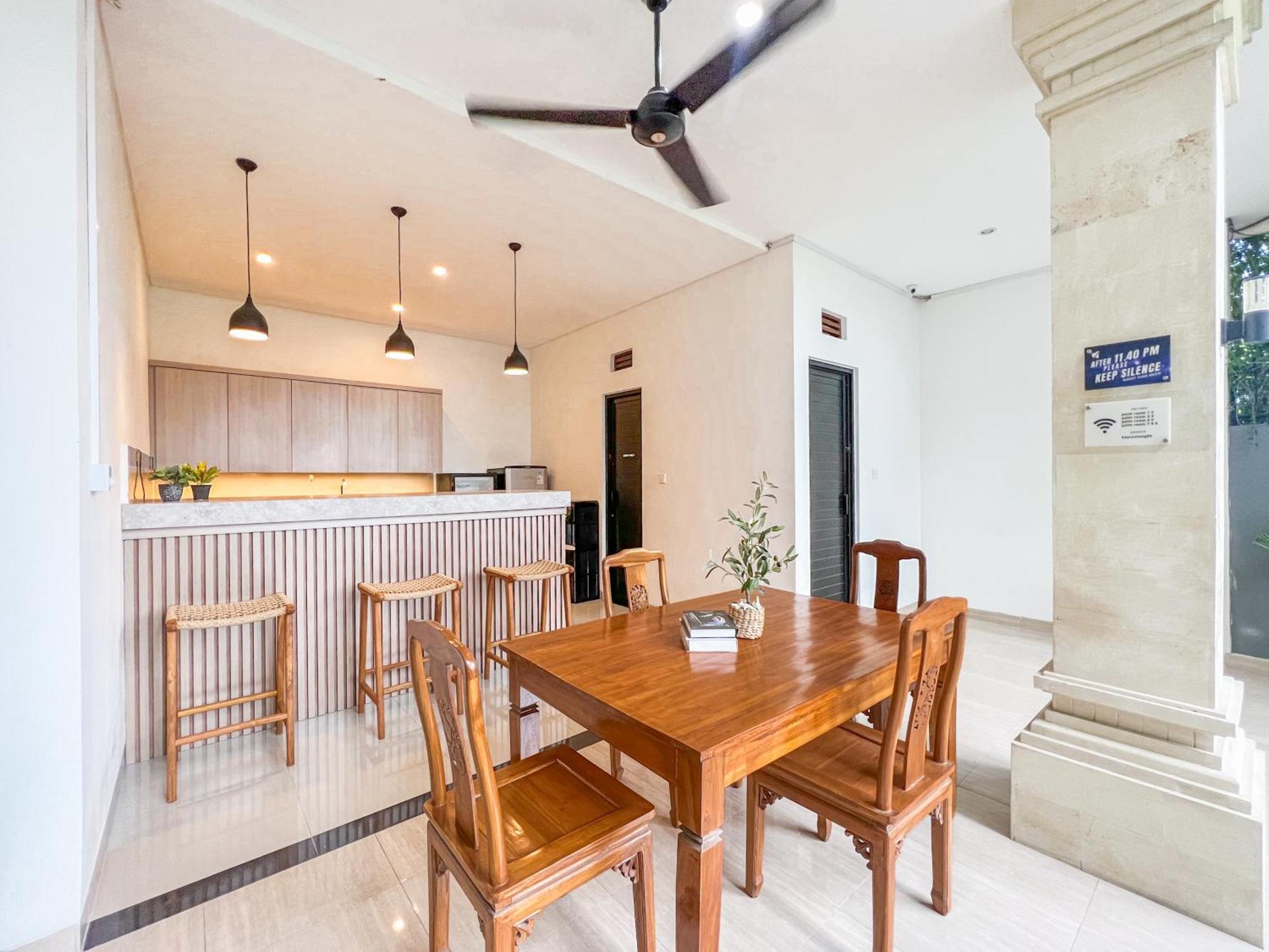 1 Min To Batu Bolong Island Boy Guesthouse Kt 8 Canggu Exterior foto