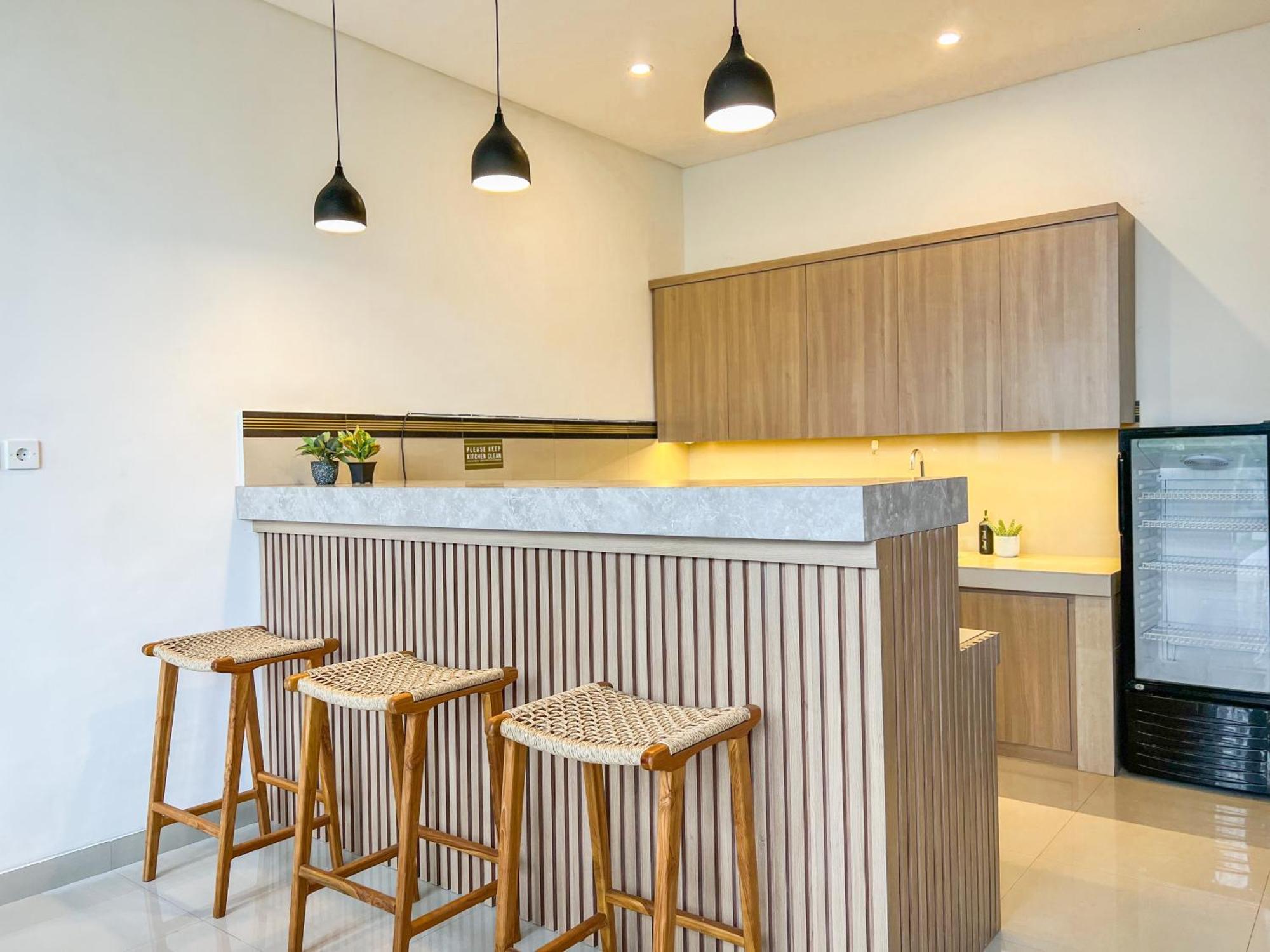 1 Min To Batu Bolong Island Boy Guesthouse Kt 8 Canggu Exterior foto